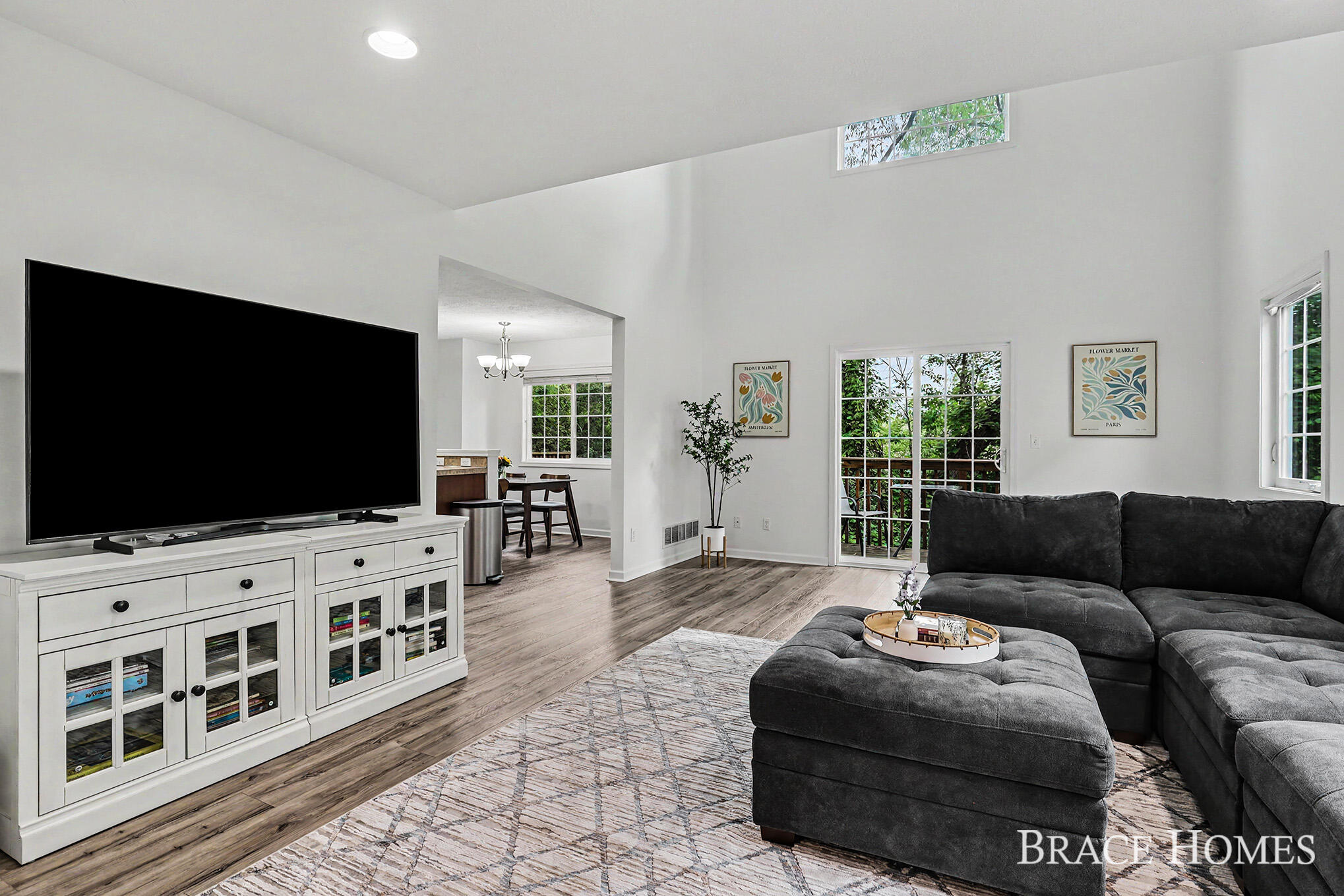 3079 Ledgestone Place NE Grand Rapids MI 49525