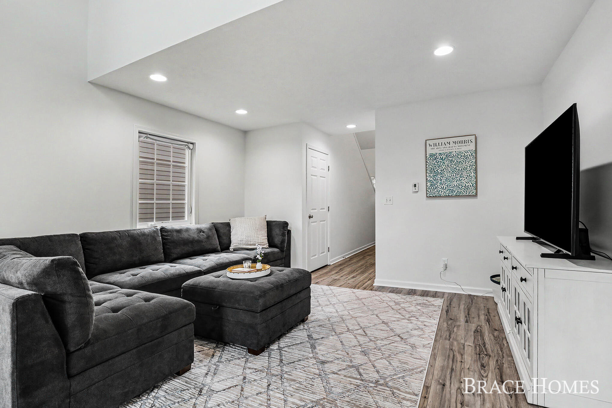 3079 Ledgestone Place NE Grand Rapids MI 49525