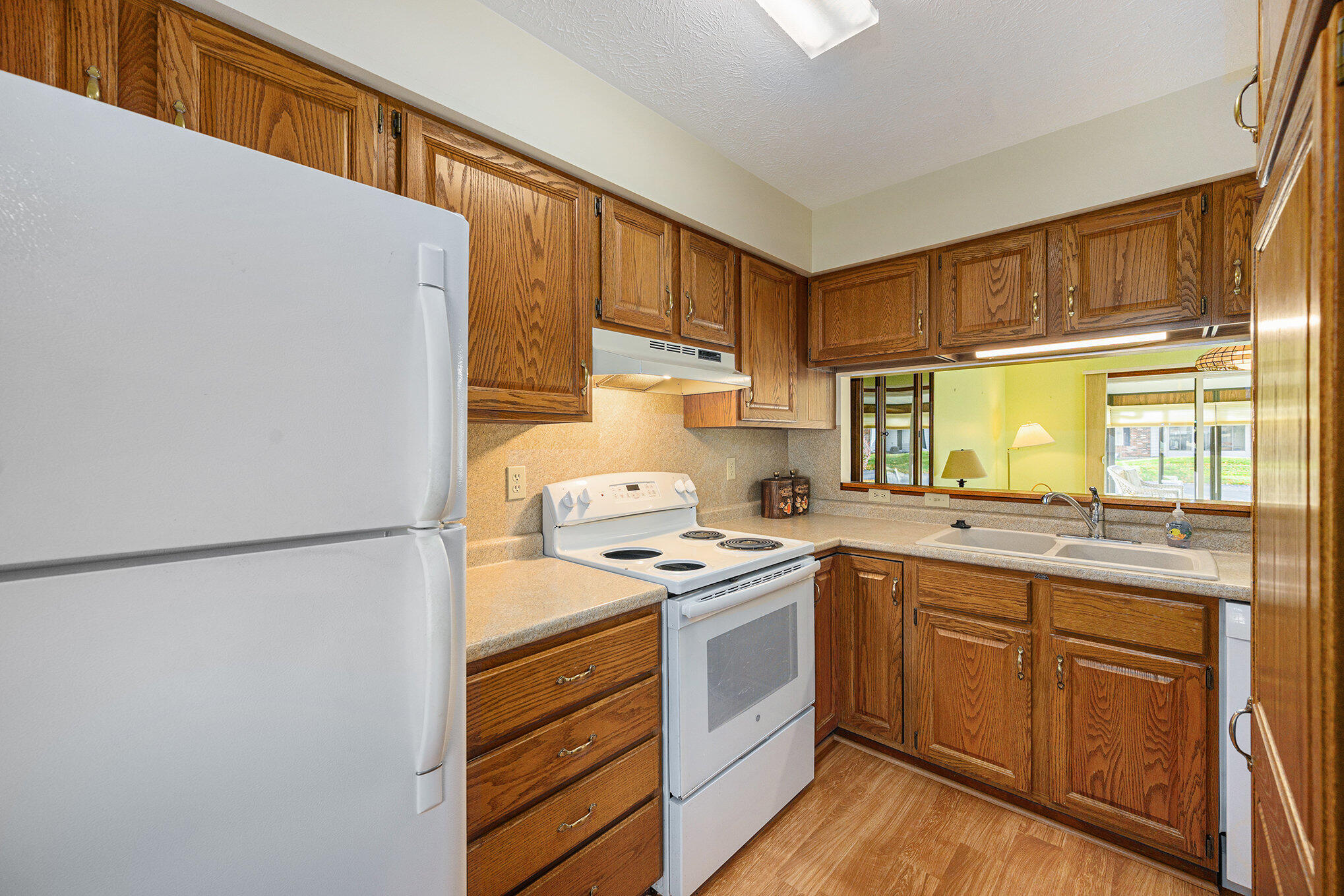 4886 Weston Avenue Kalamazoo MI 49006