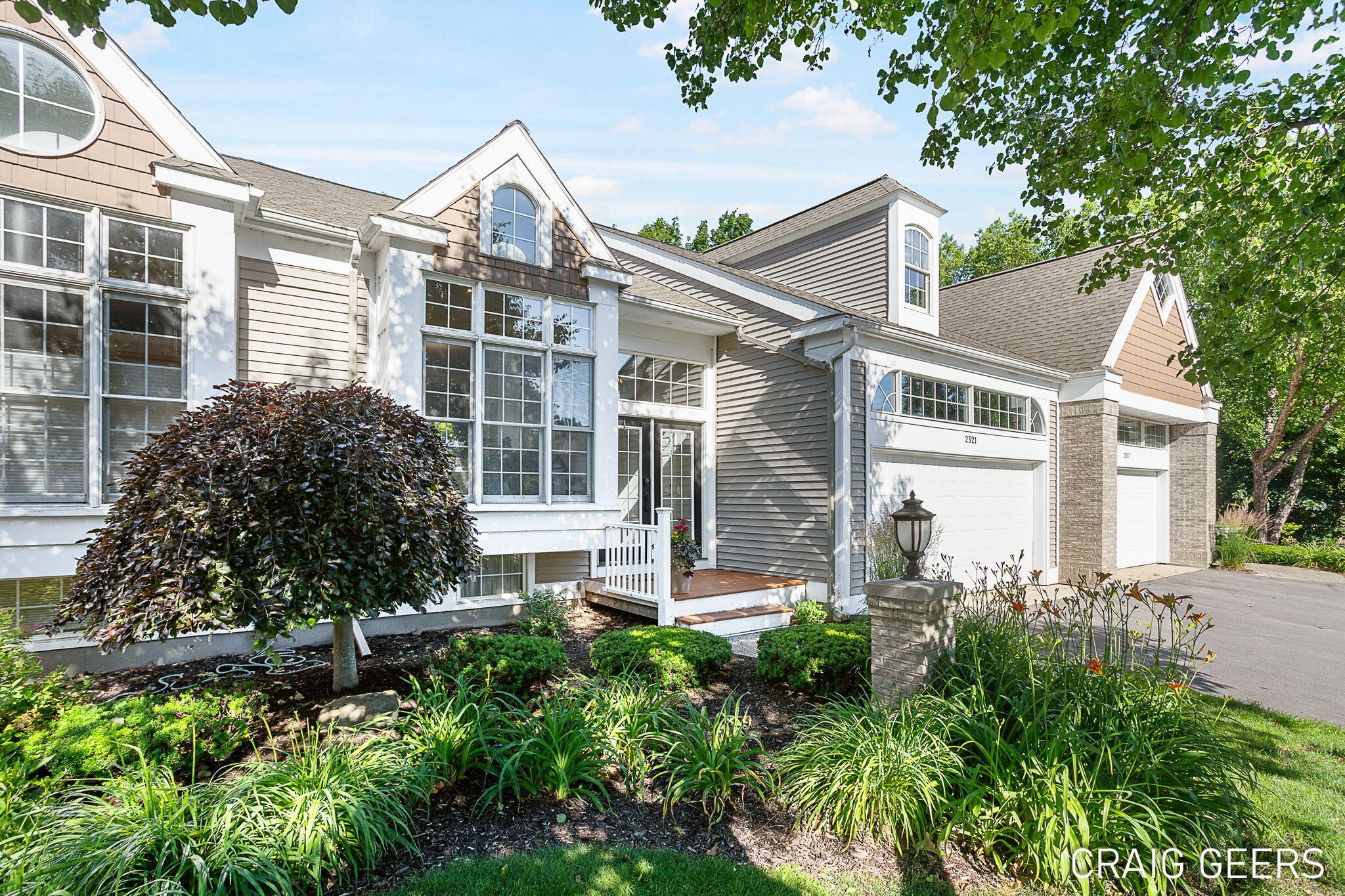 2521 Forest Bluff Drive SE Grand Rapids MI 49546
