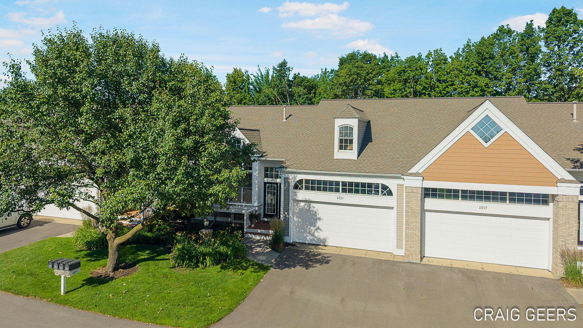 2521 Forest Bluff Drive SE Grand Rapids MI 49546