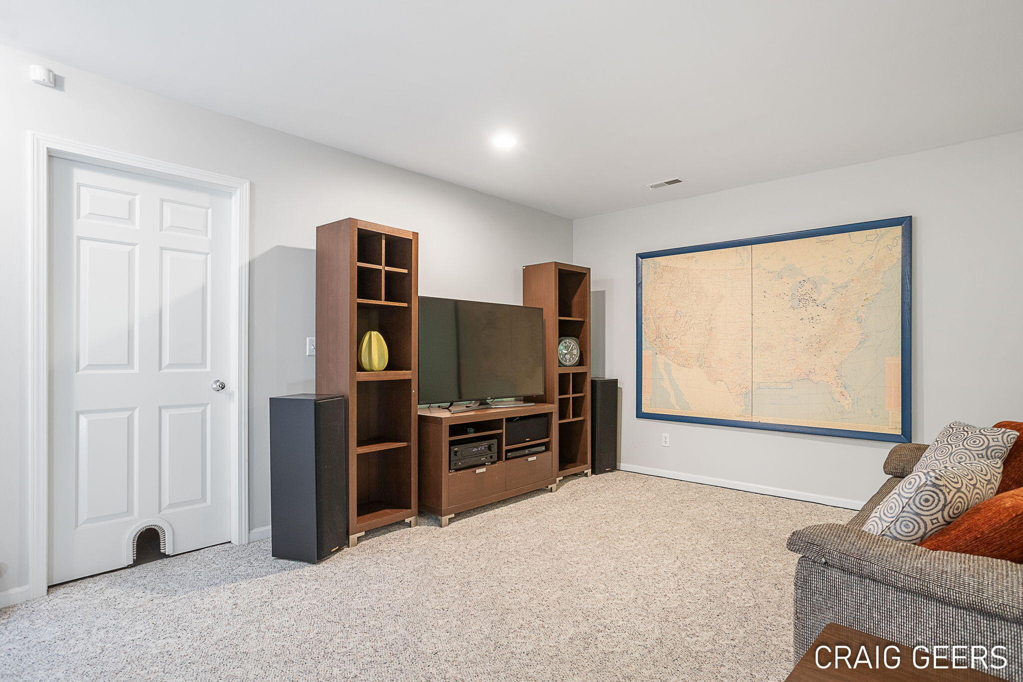2521 Forest Bluff Drive SE Grand Rapids MI 49546