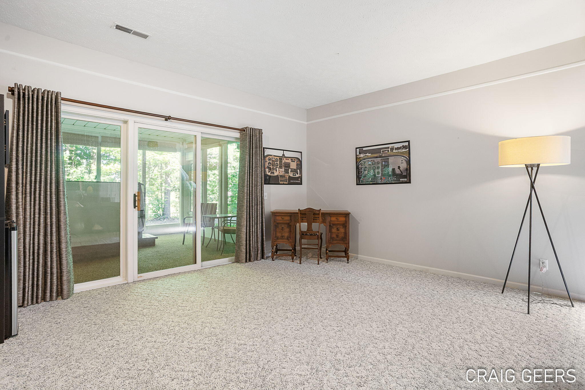 2521 Forest Bluff Drive SE Grand Rapids MI 49546