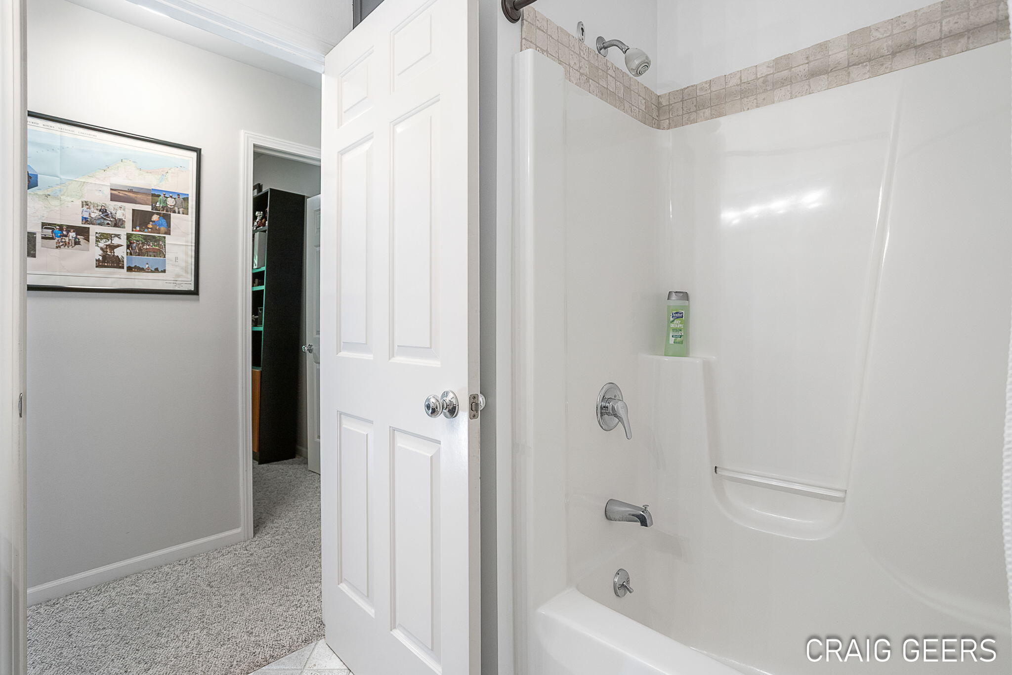 2521 Forest Bluff Drive SE Grand Rapids MI 49546