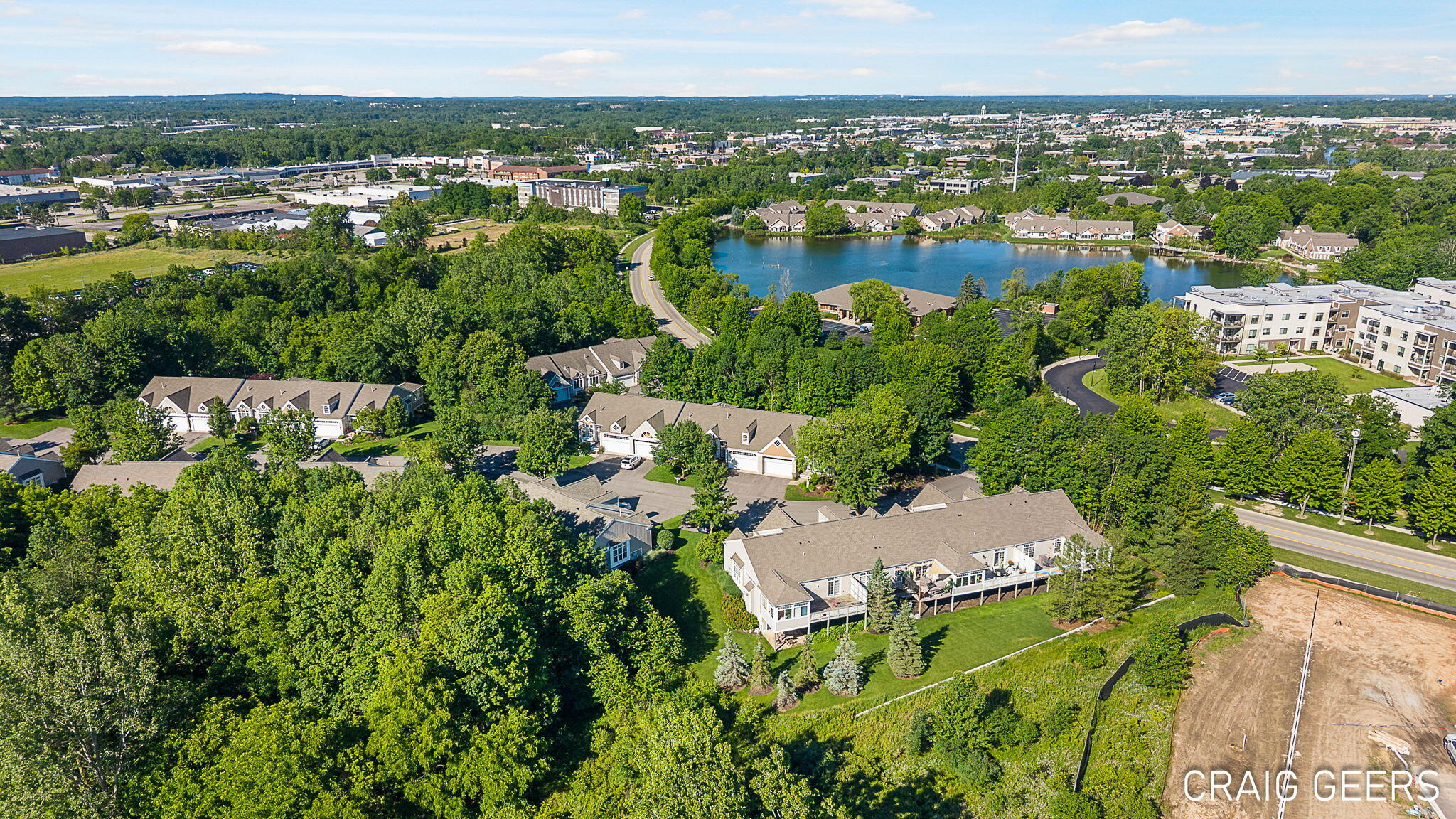 2521 Forest Bluff Drive SE Grand Rapids MI 49546