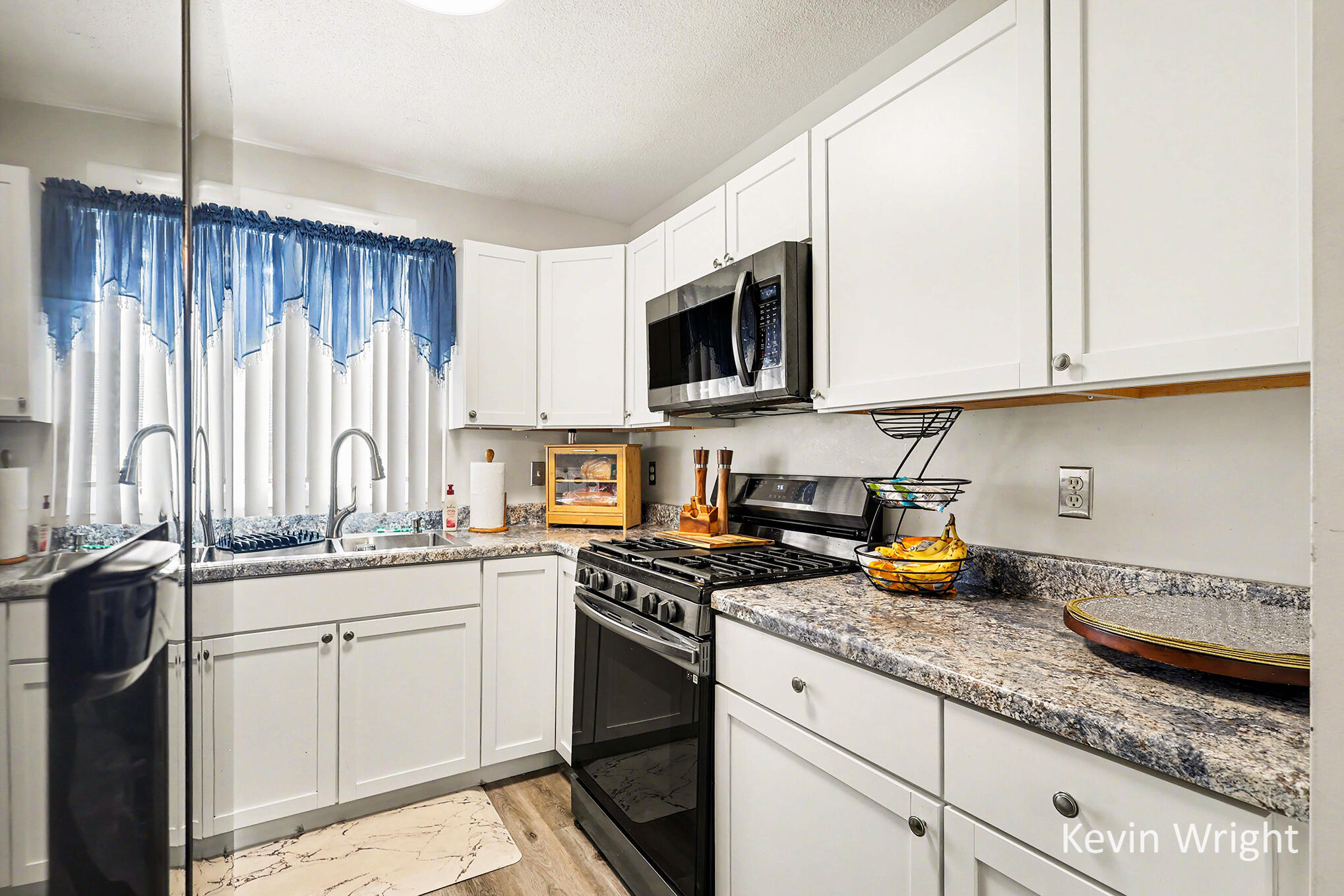 1374 W Norton Avenue Muskegon MI 49441