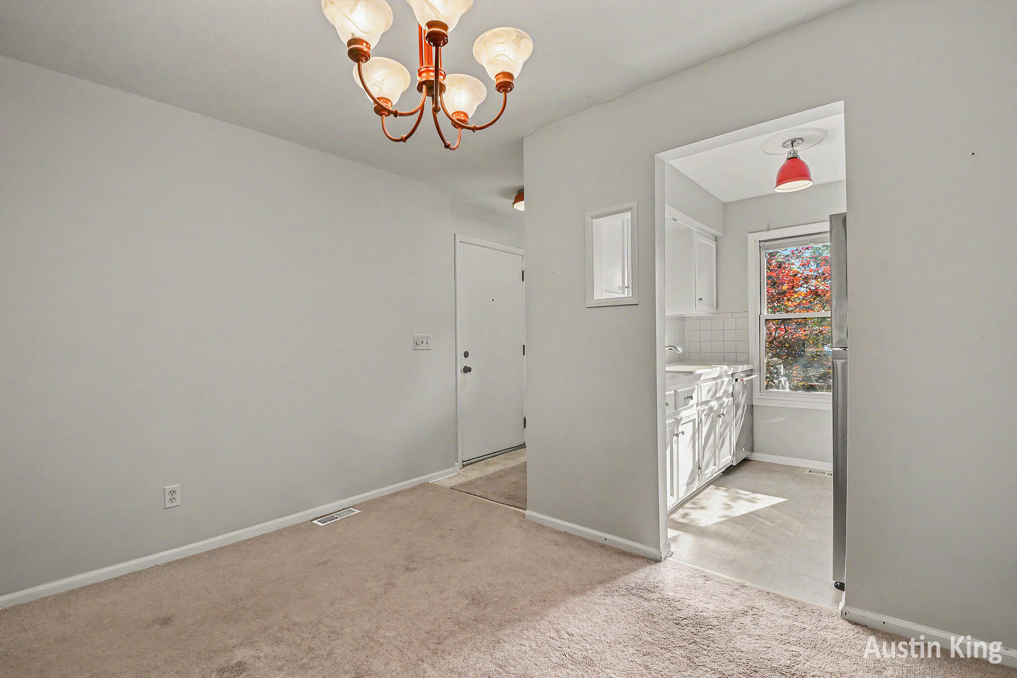 2643 Chatham Woods SE Grand Rapids MI 49546