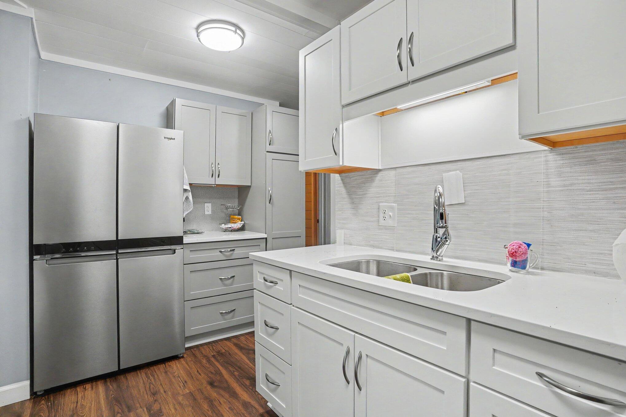 1249 Lakeshore Drive Muskegon MI 49441