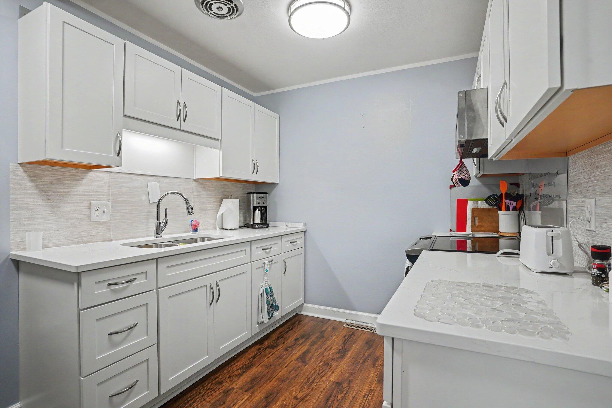 1249 Lakeshore Drive Muskegon MI 49441