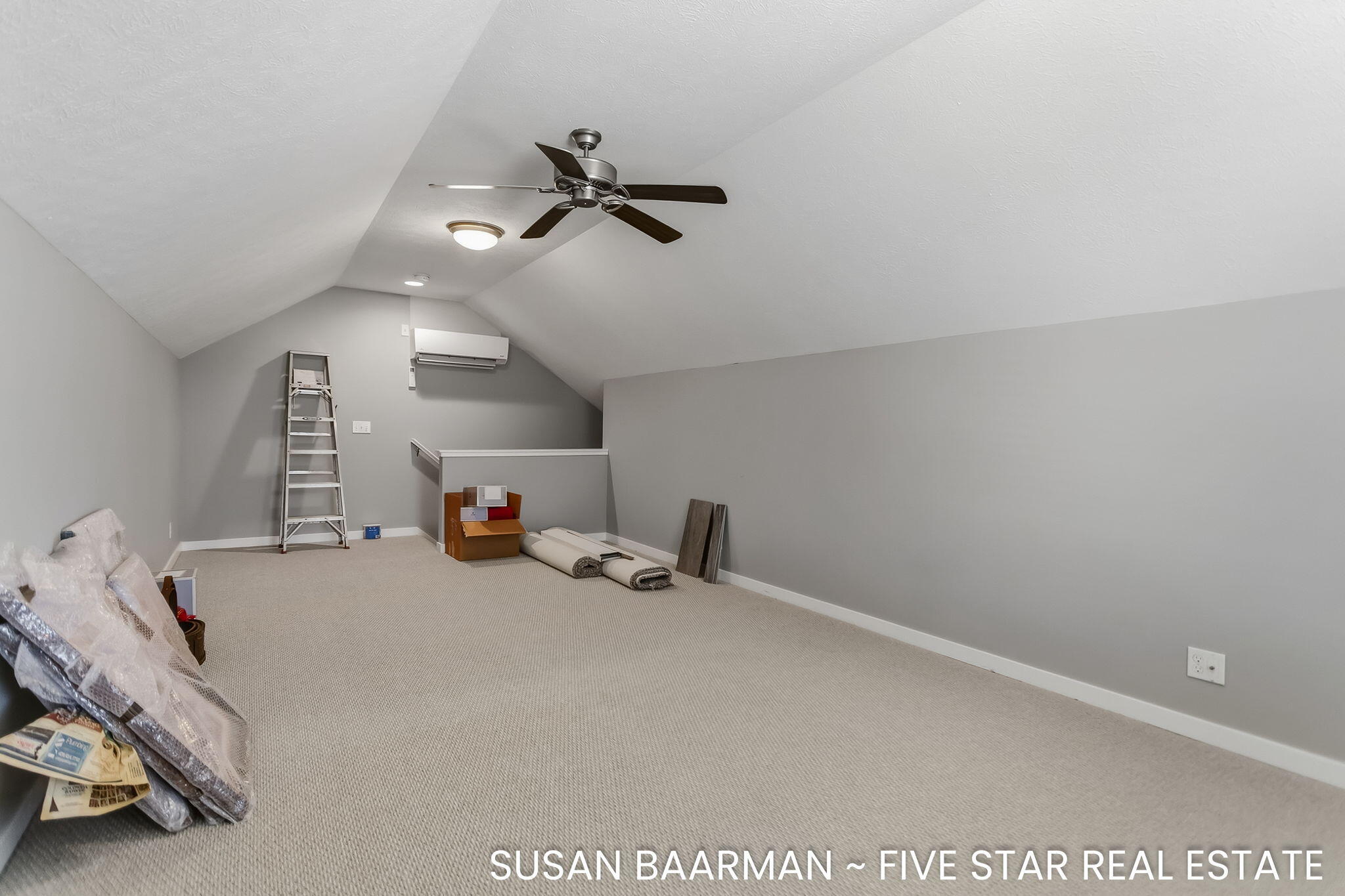 11552 S South Lake Drive Holland MI 49424