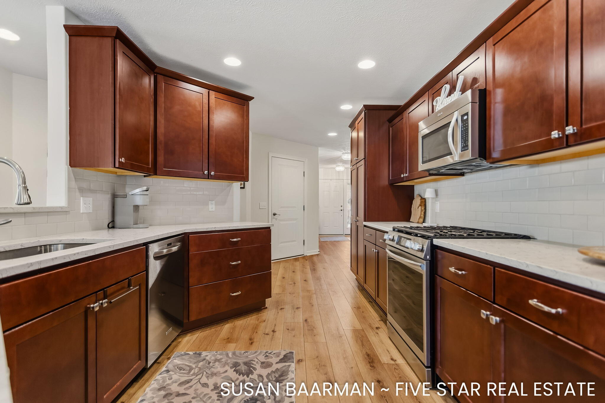 11552 S South Lake Drive Holland MI 49424