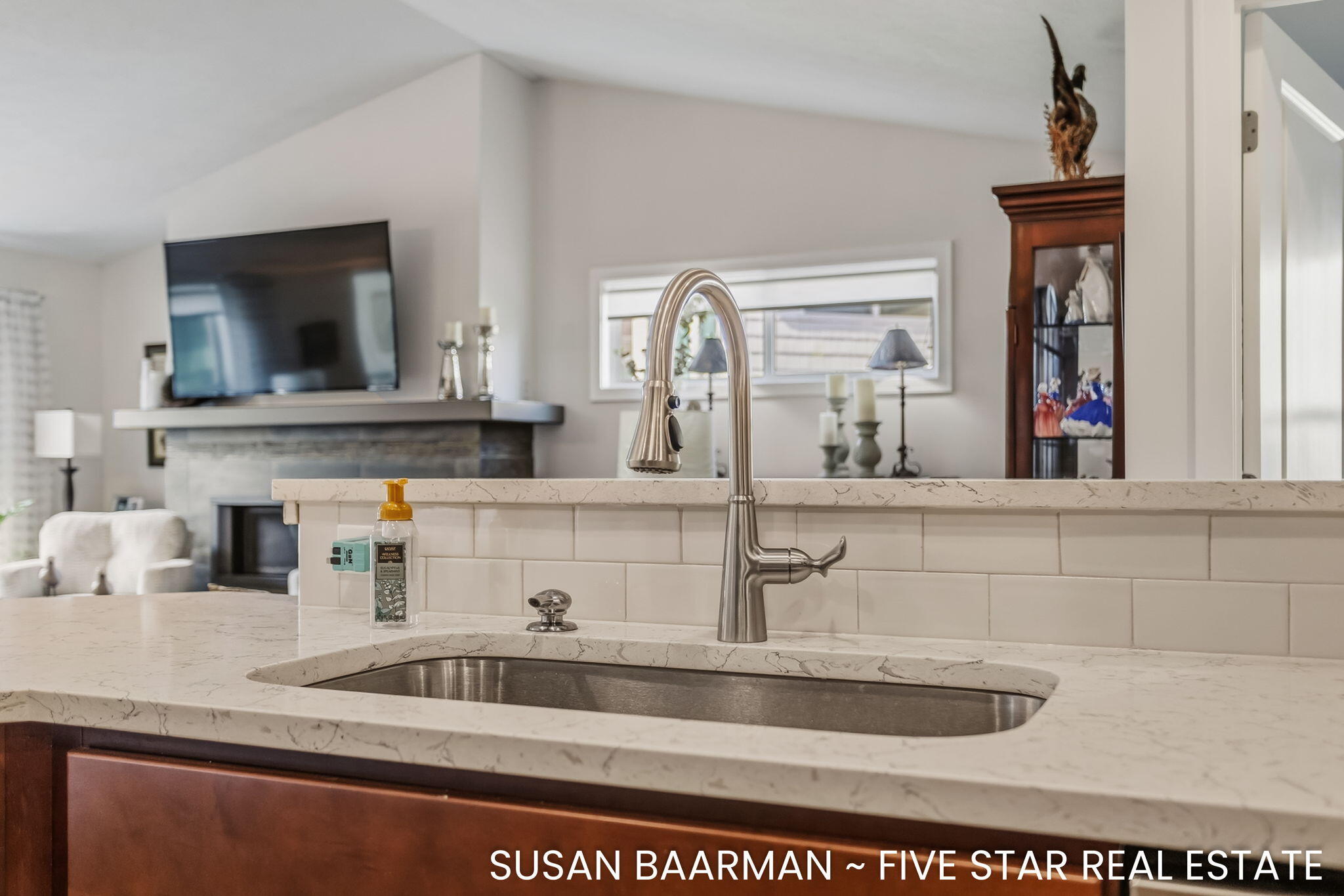 11552 S South Lake Drive Holland MI 49424