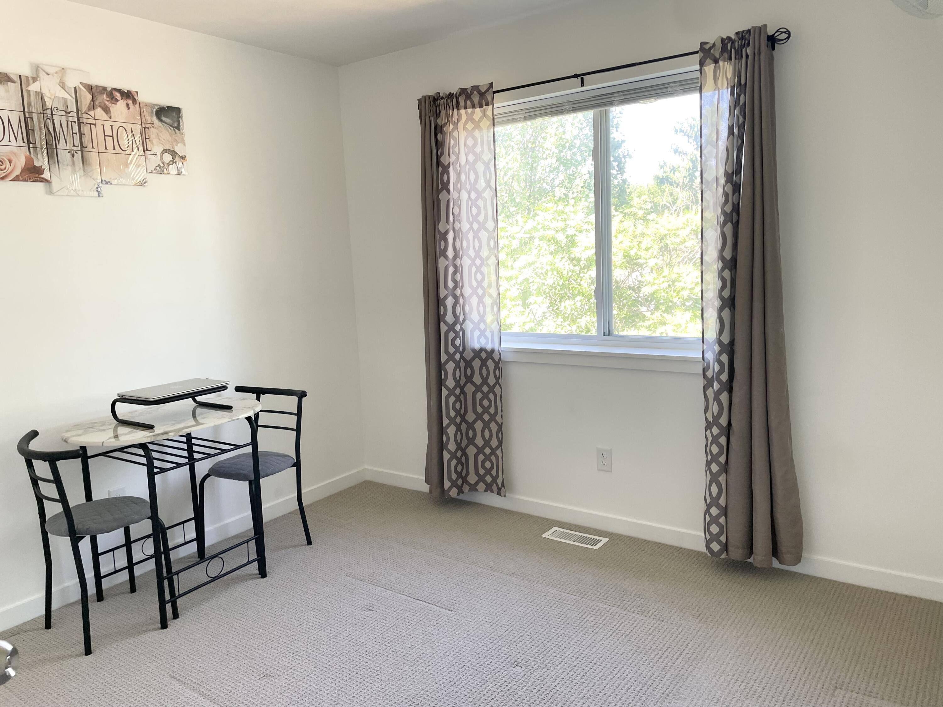 392 Harbor Town Court Holland MI 49423