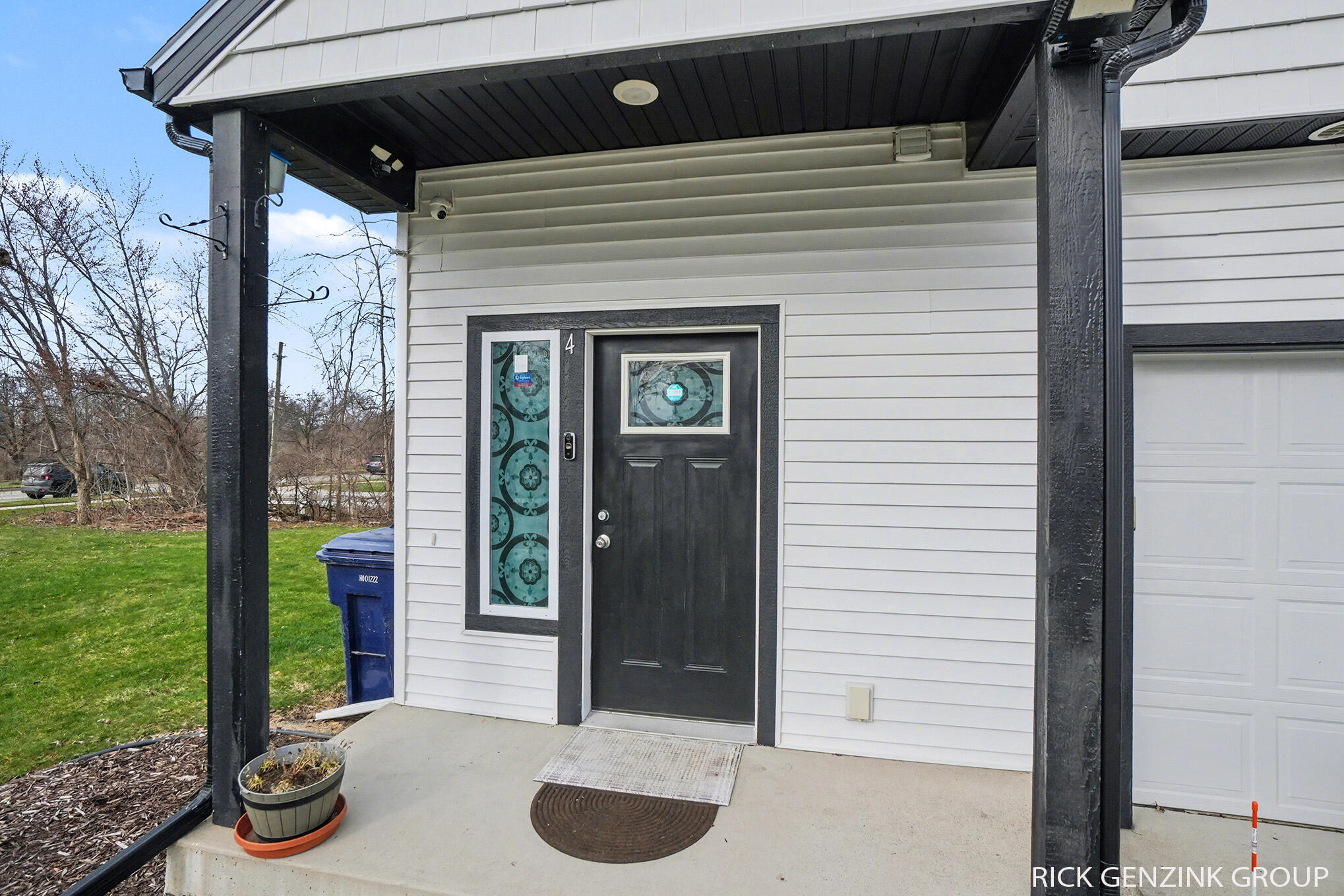 392 Harbor Town Court Holland MI 49423