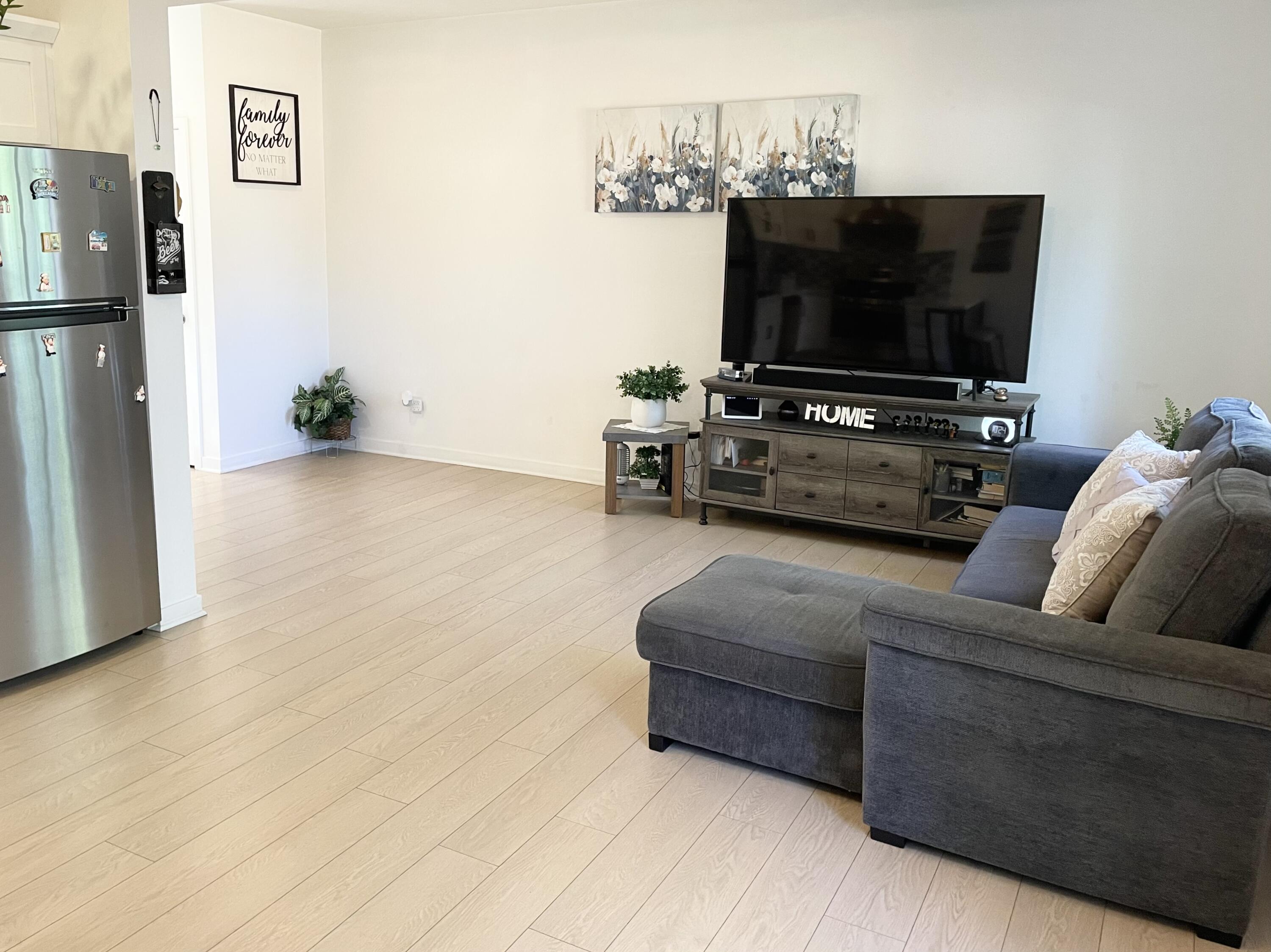 392 Harbor Town Court Holland MI 49423