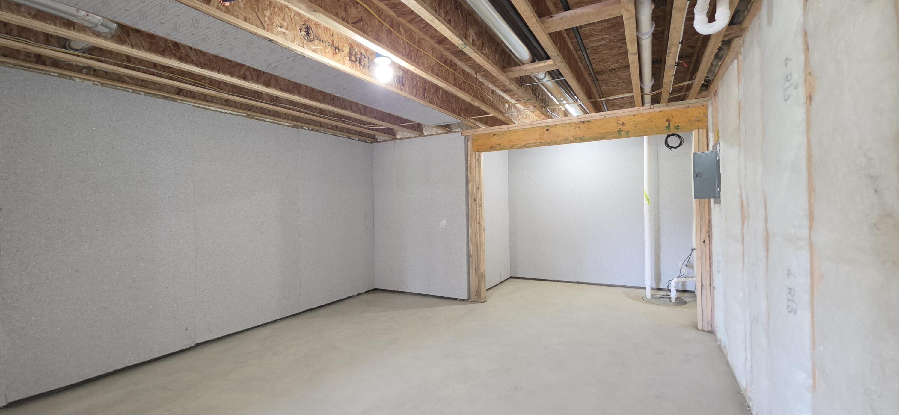 6596 Bellflower Drive SW Zeeland MI 49464