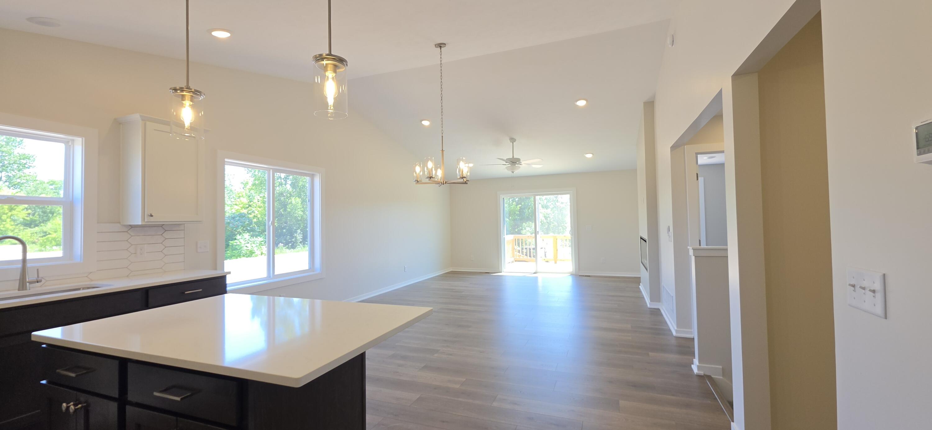 6596 SW Bellflower Drive SW Zeeland MI 49464