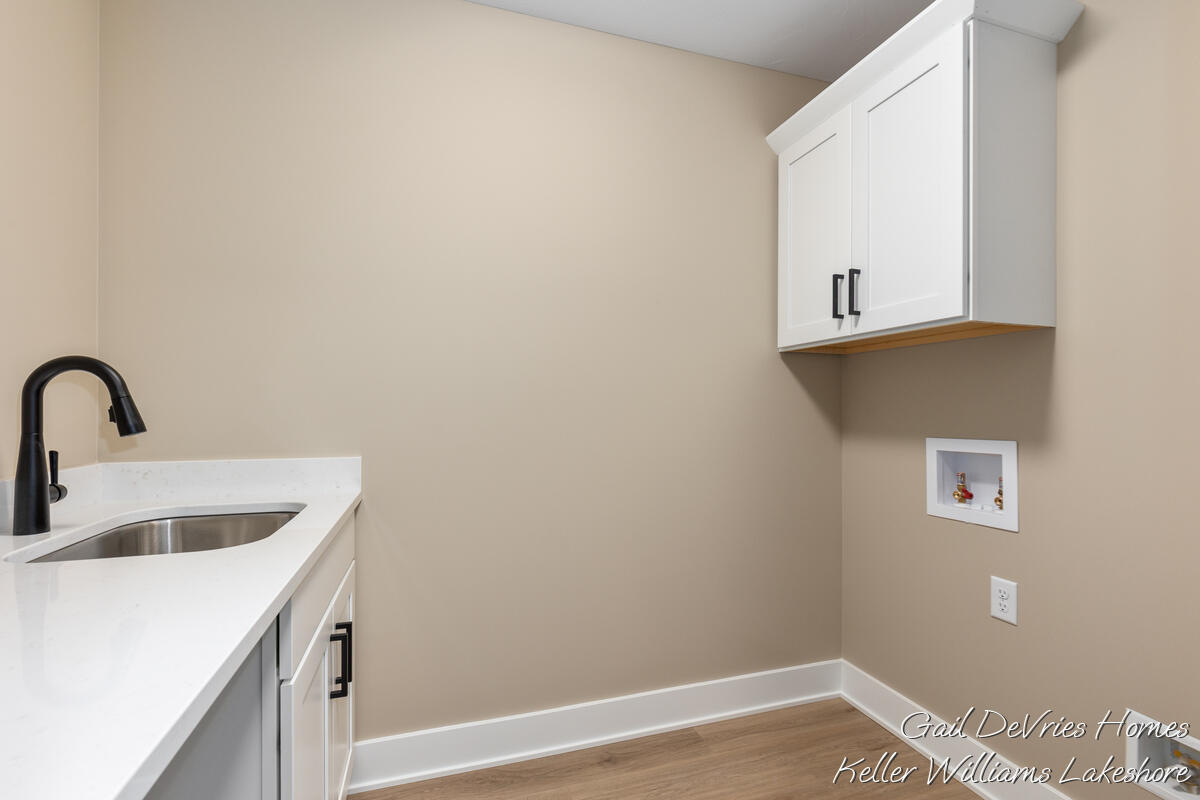 4498 Meadow Pond Way Hamilton MI 49419