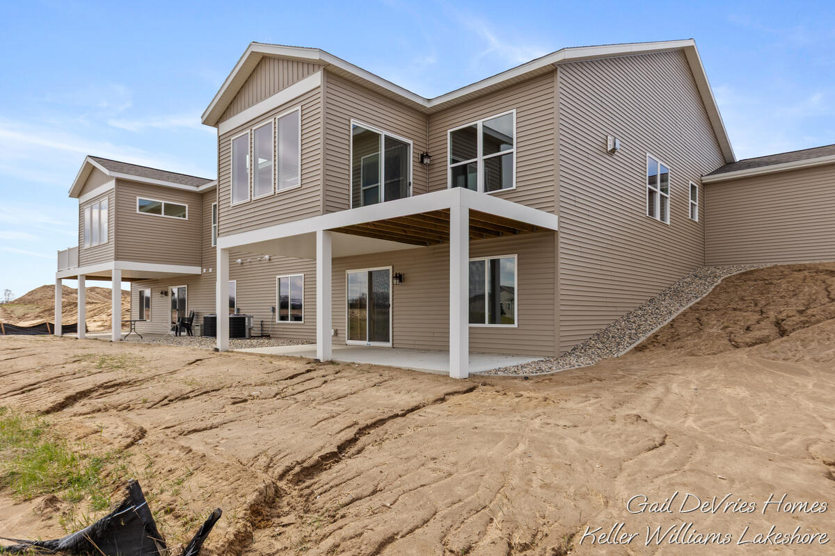 4498 Meadow Pond Way Hamilton MI 49419