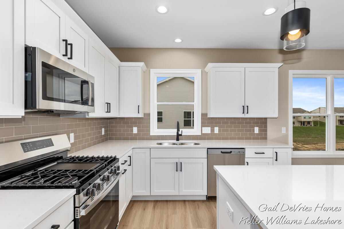 4498 Meadow Pond Way Hamilton MI 49419