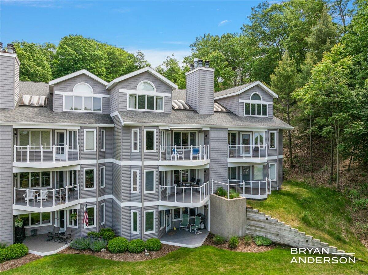 810 S Harbor Drive Grand Haven MI 49417