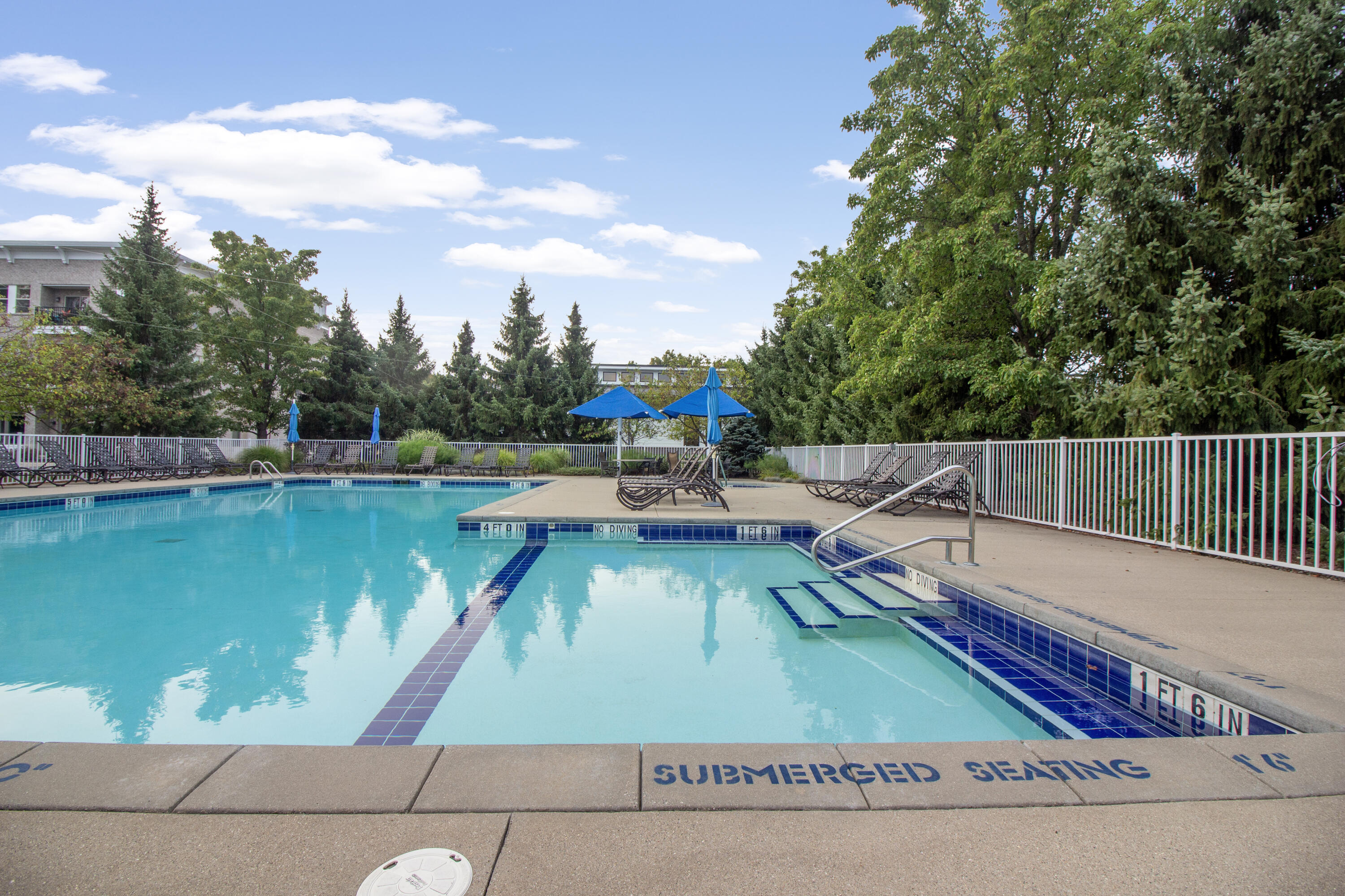 160 Keewatin Way Douglas MI 49406