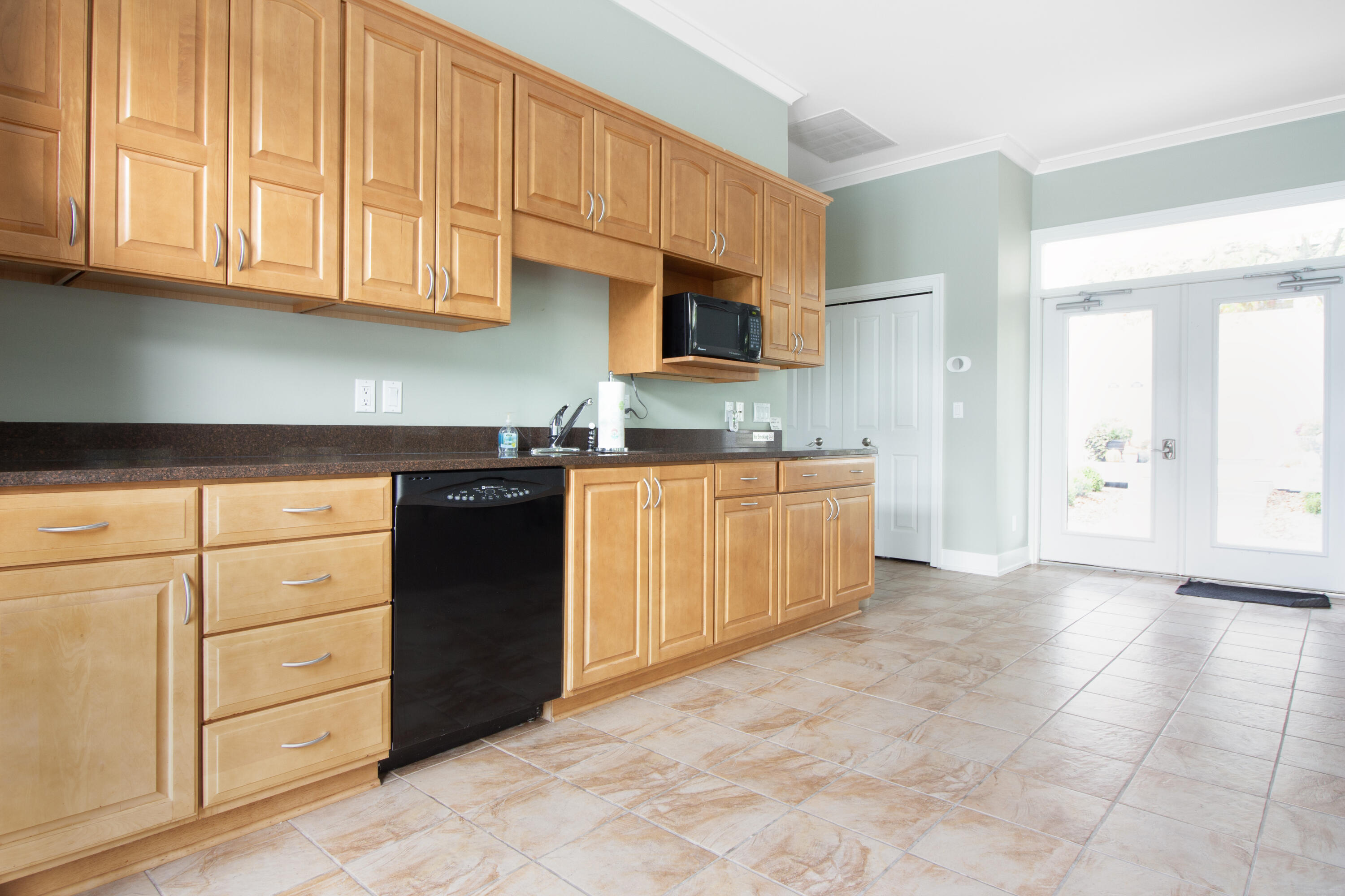 160 Keewatin Way Douglas MI 49406