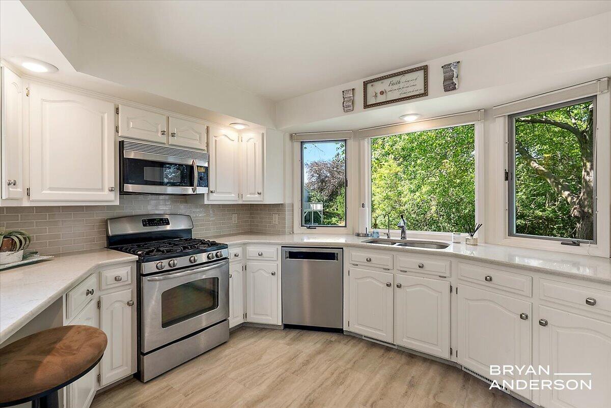 2285 Mourning Dove Court SE Grand Rapids MI 49546