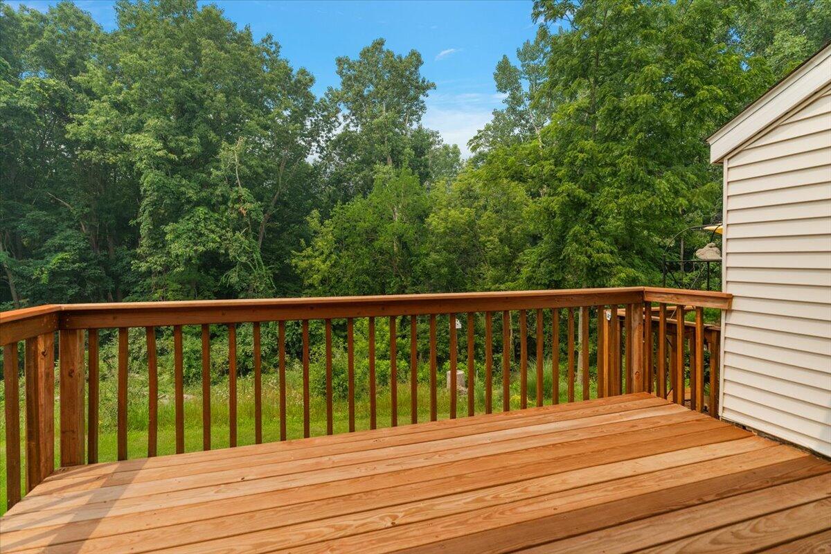 77 Skyline Circle NW Grand Rapids MI 49504