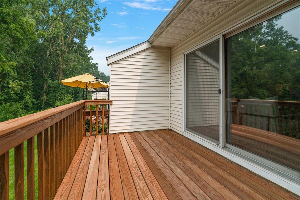 77 Skyline Circle NW Grand Rapids MI 49504