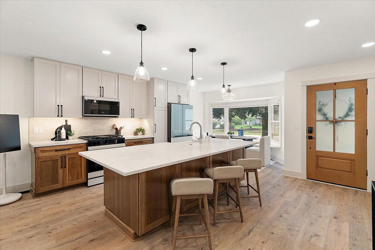 77 Skyline Circle NW Grand Rapids MI 49504