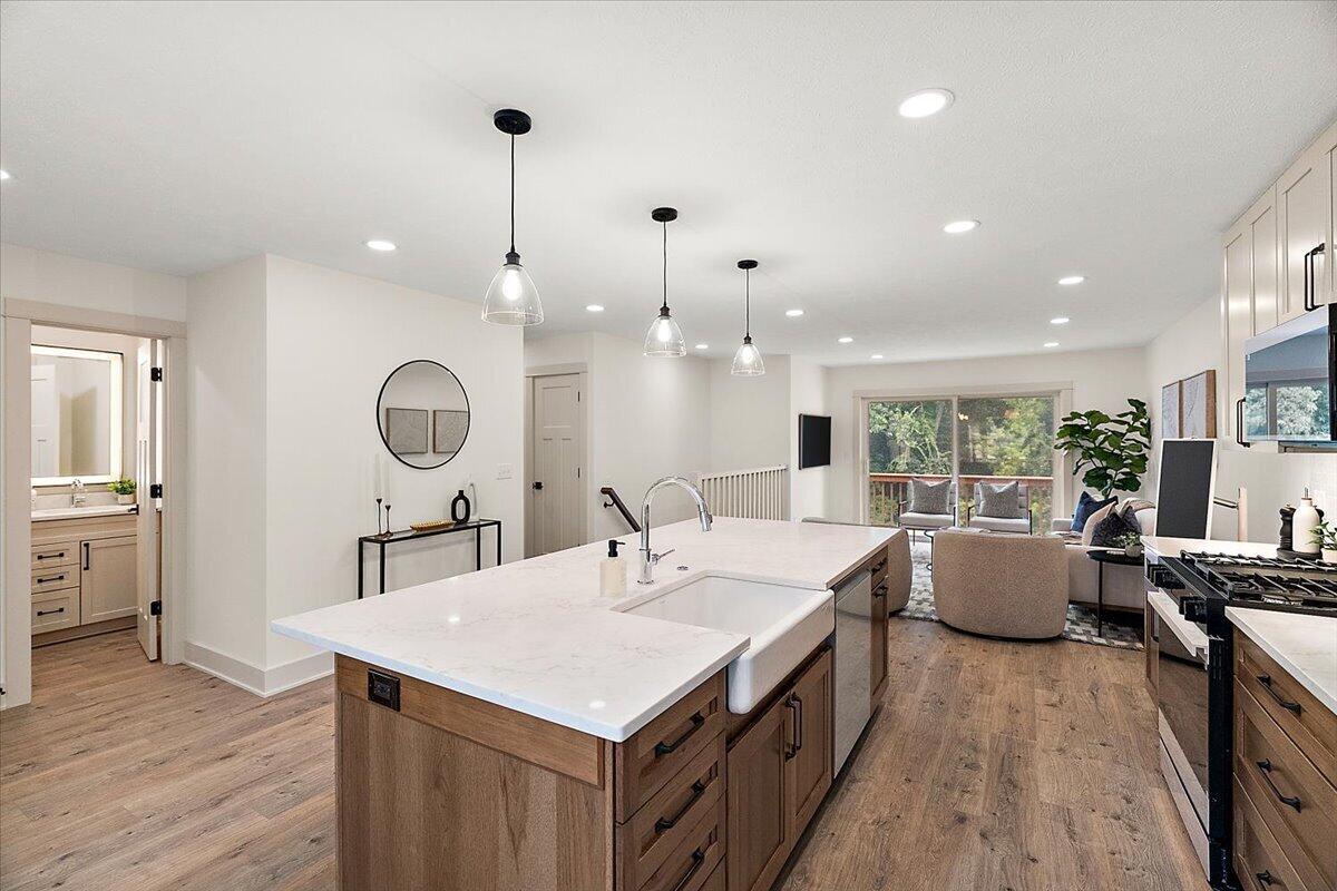 77 Skyline Circle NW Grand Rapids MI 49504