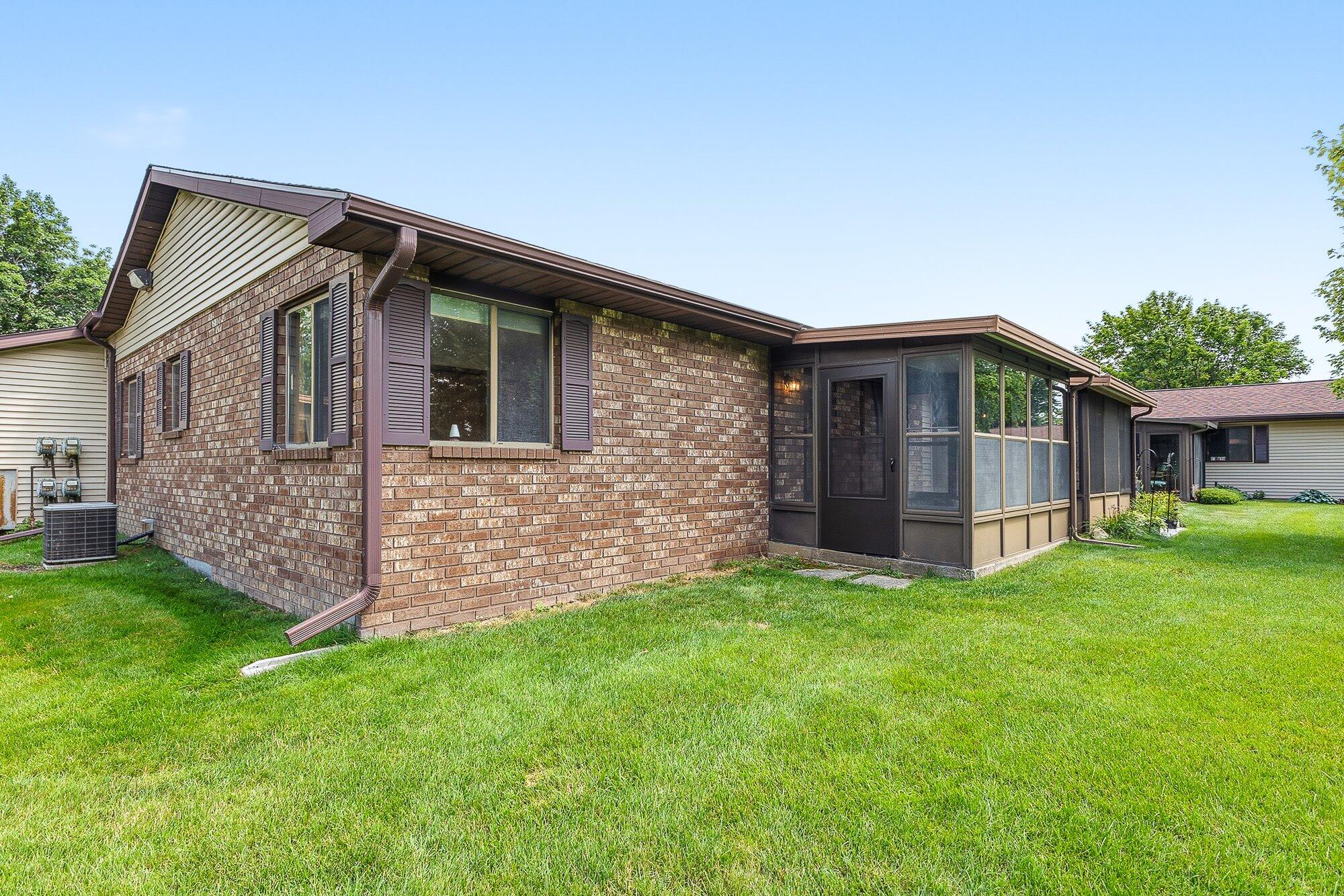 5052 Green Meadow Road Kalamazoo MI 49009