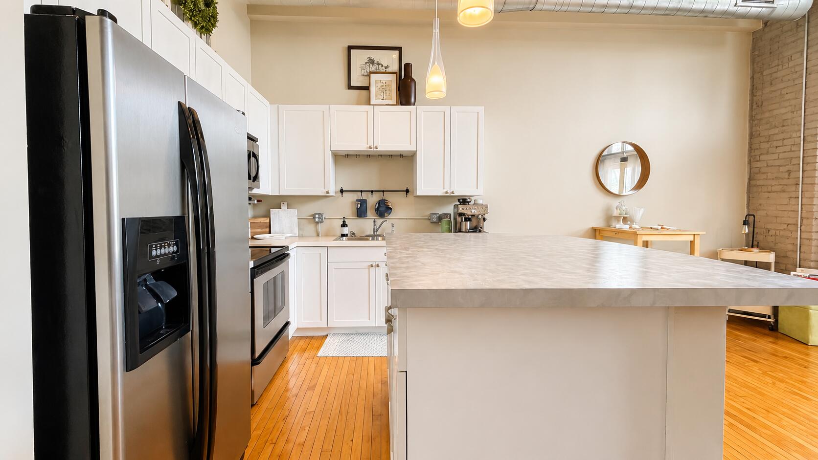 600 Broadway Avenue NW Grand Rapids MI 49504