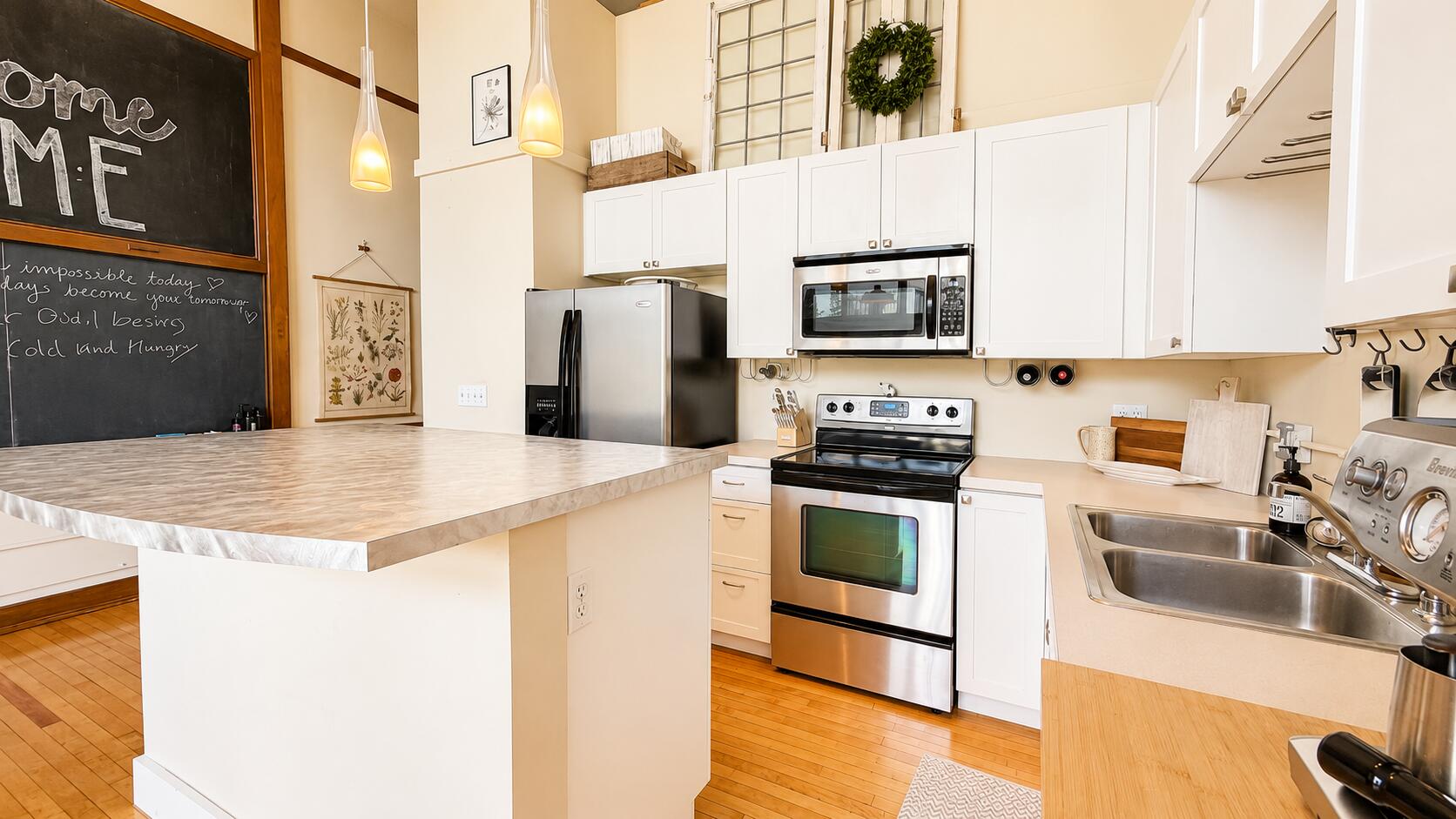 600 Broadway Avenue NW Grand Rapids MI 49504