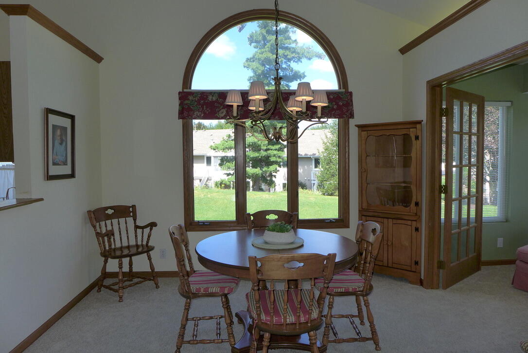 859 Deerview Lane Holland MI 49423