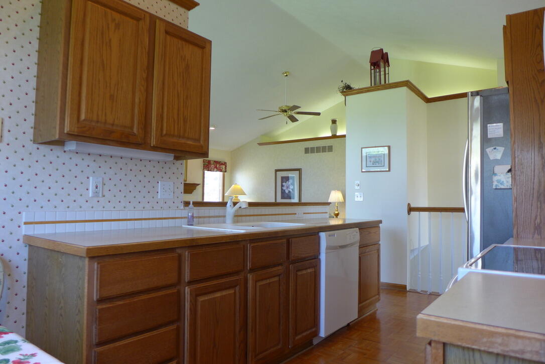 859 Deerview Lane Holland MI 49423