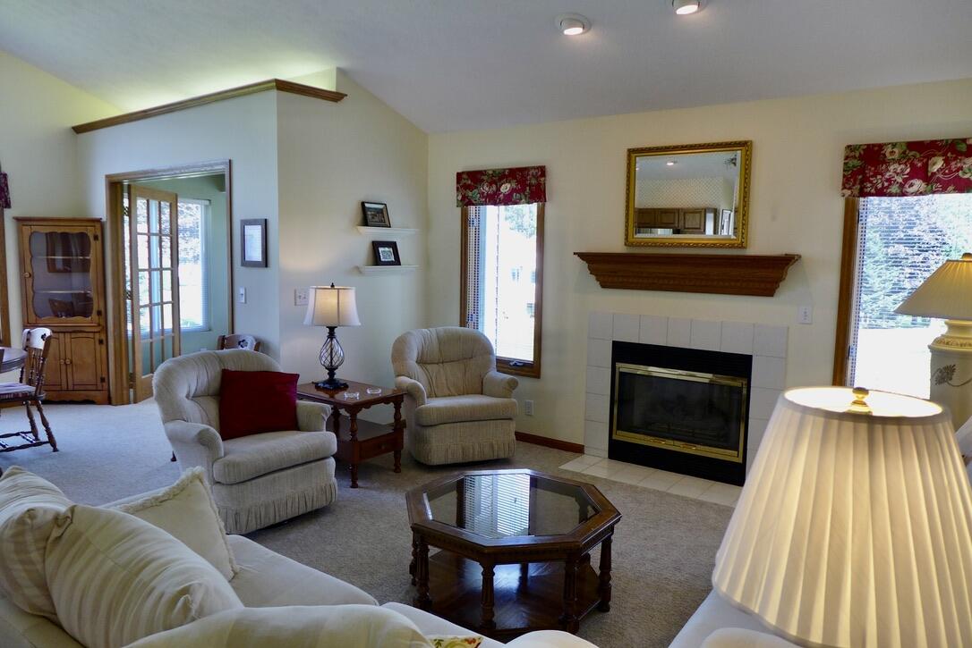 859 Deerview Lane Holland MI 49423