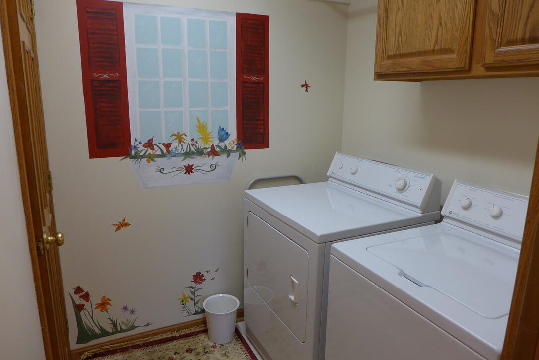 859 Deerview Lane Holland MI 49423