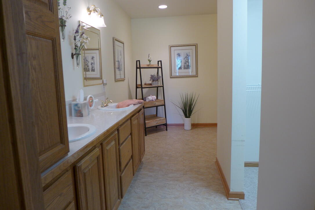 859 Deerview Lane Holland MI 49423