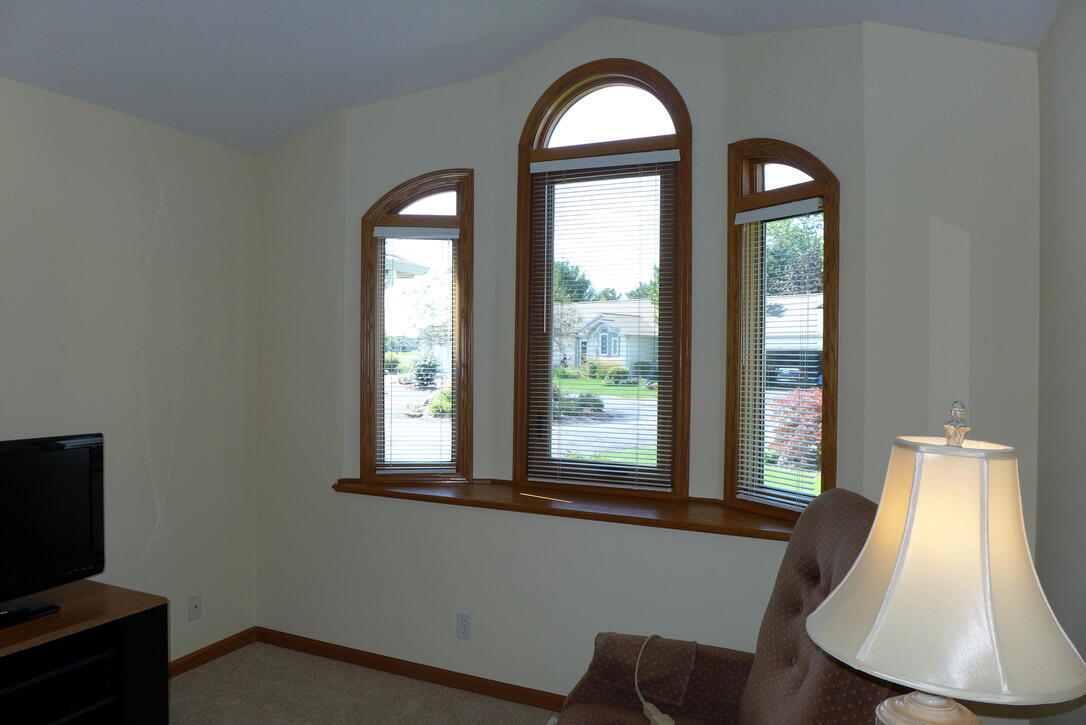 859 Deerview Lane Holland MI 49423