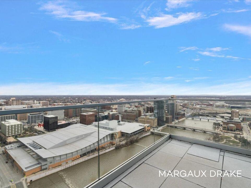 335 Bridge Street NW Grand Rapids MI 49504