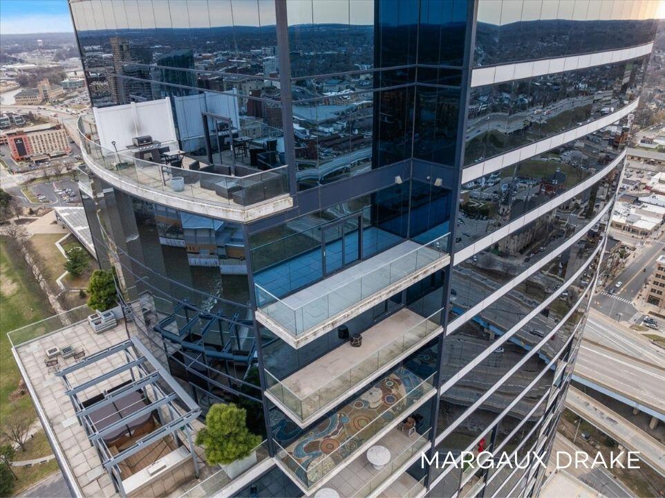 335 Bridge Street NW Grand Rapids MI 49504