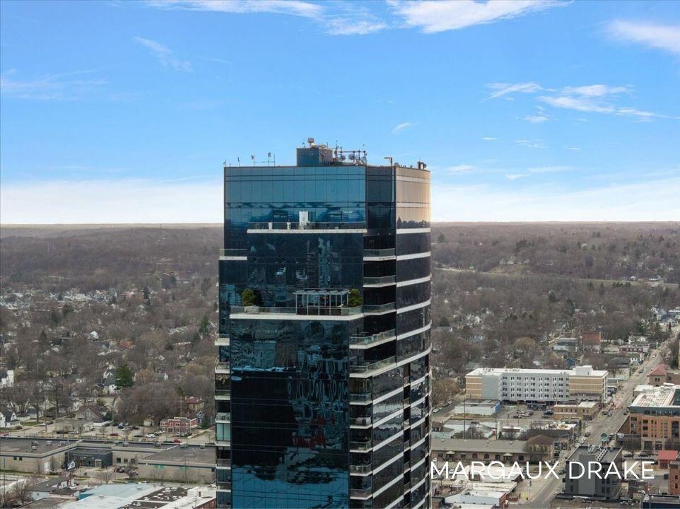 335 Bridge Street NW Grand Rapids MI 49504