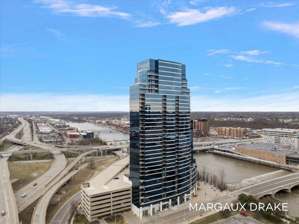 335 Bridge Street NW Grand Rapids MI 49504