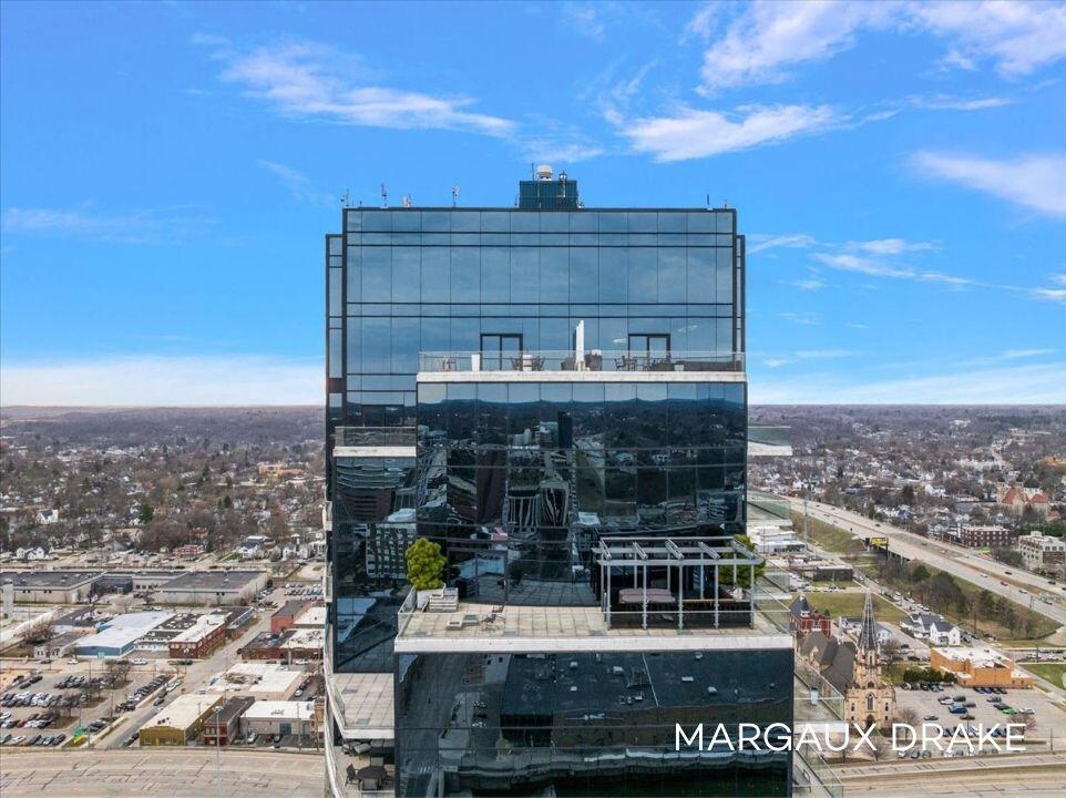 335 Bridge Street NW Grand Rapids MI 49504