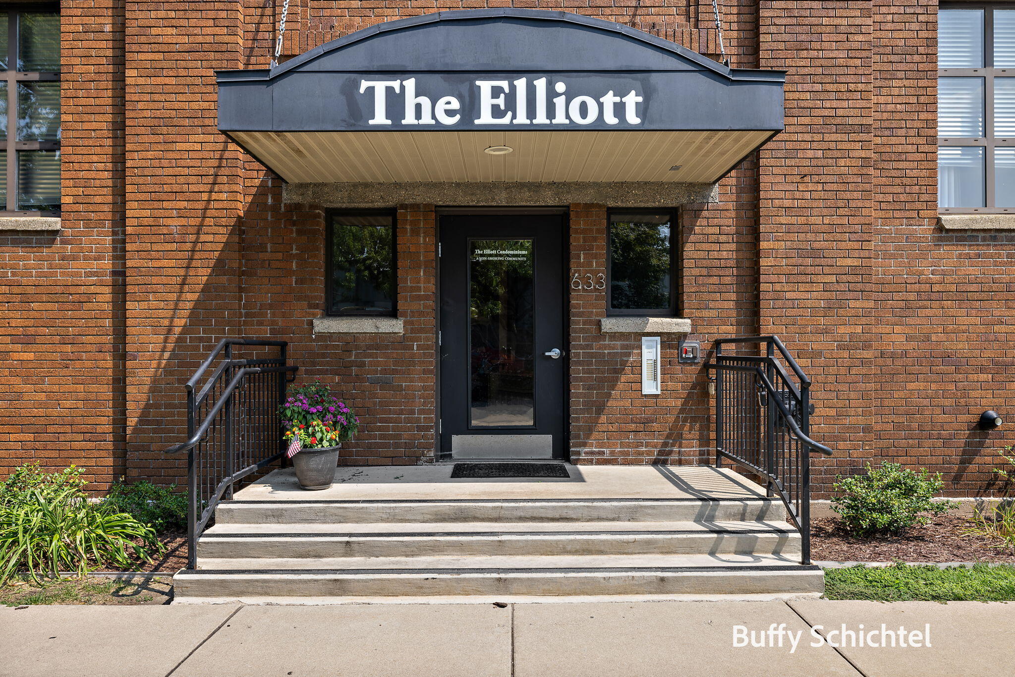 633 Elliott Avenue Grand Haven MI 49417