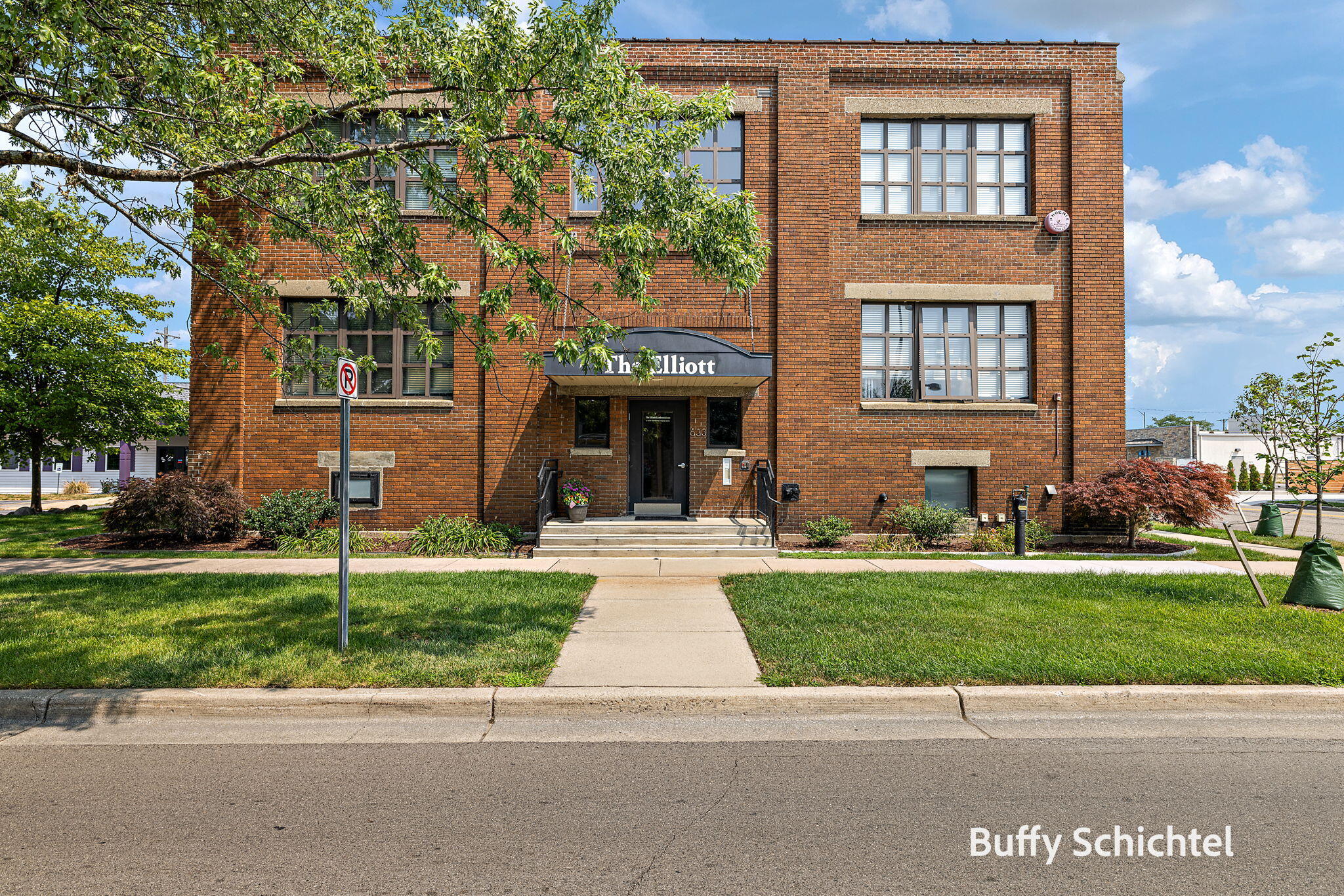 633 Elliott Avenue Grand Haven MI 49417