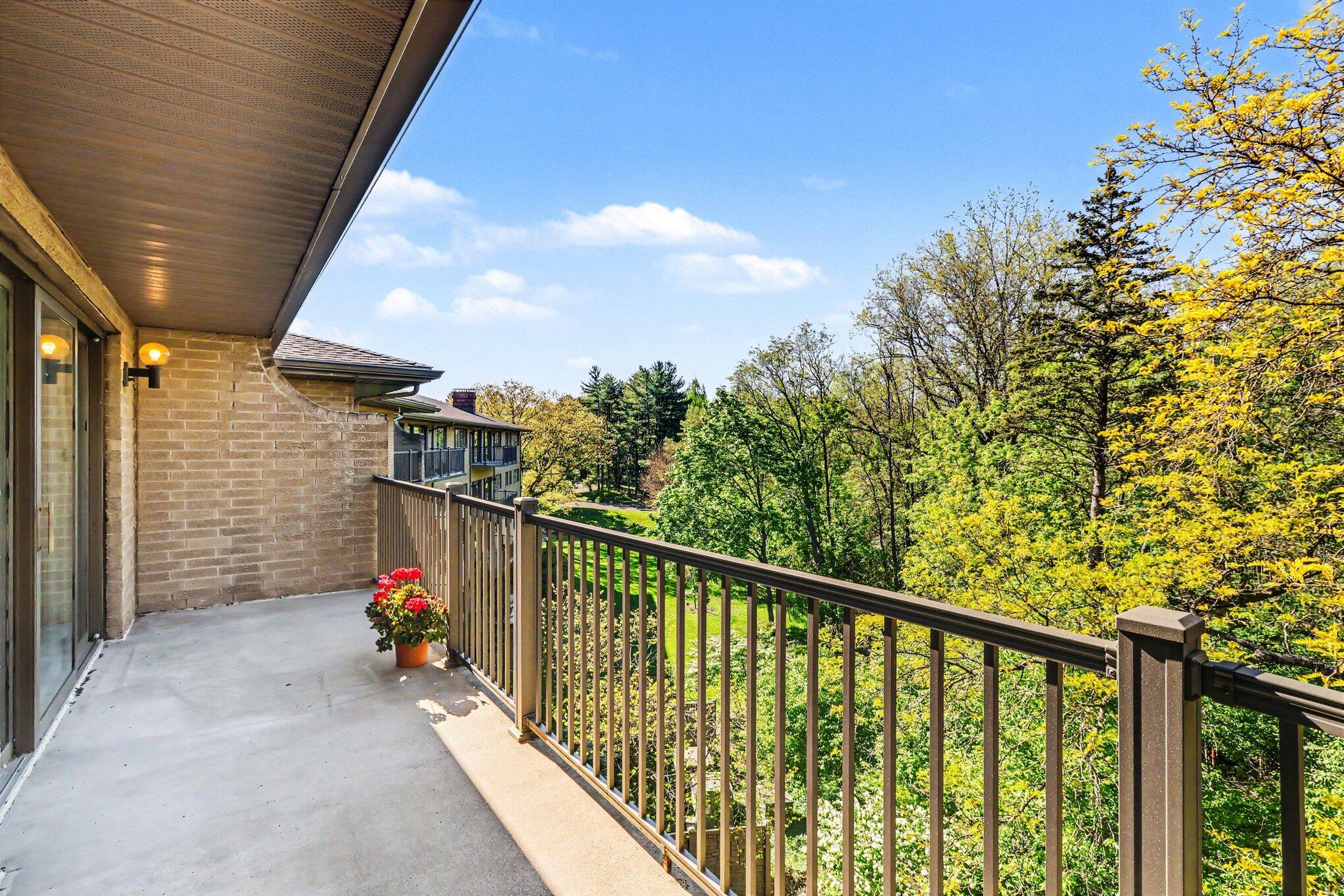 4040 Greenleaf Circle Kalamazoo MI 49008
