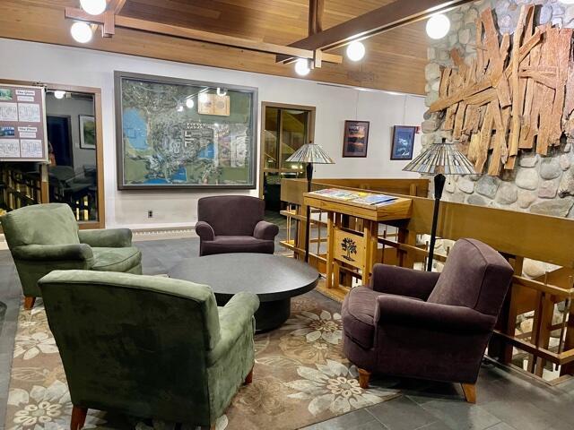 4040 Greenleaf Circle Kalamazoo MI 49008
